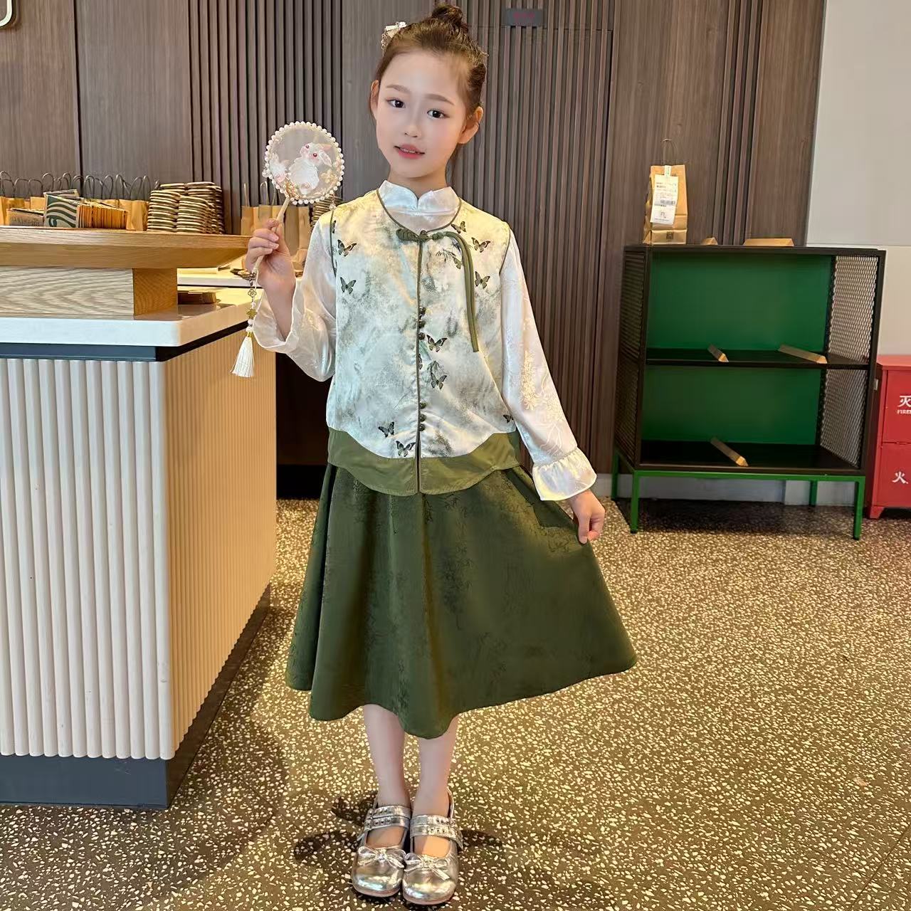 【秋上新】女童秋季新中式儿童洋气国风马甲裙子三件套D