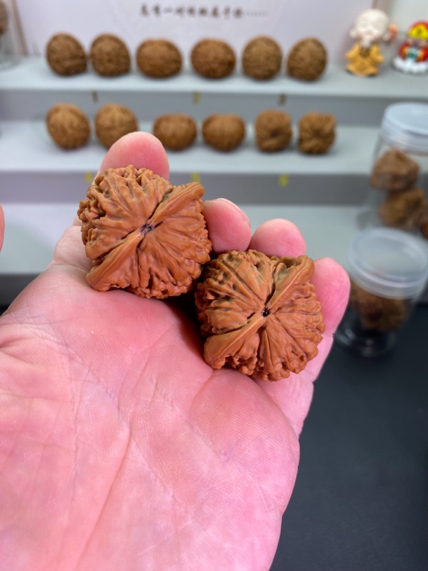 文玩核桃39全品原桩莲花