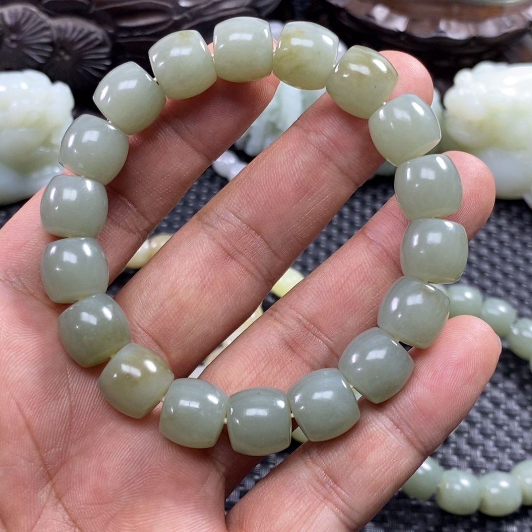 和田玉未镶嵌手链