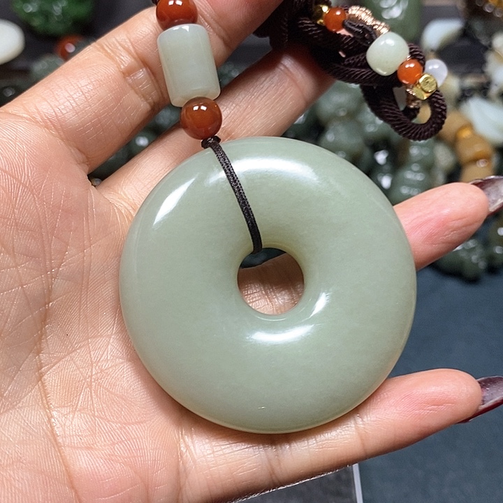 和田玉挂件未镶嵌