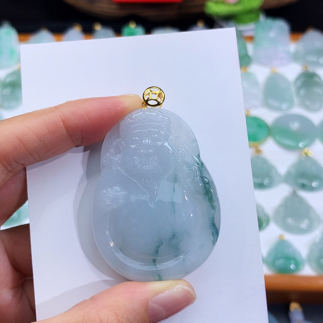 翡翠18K金镶嵌颈饰翡翠吊坠