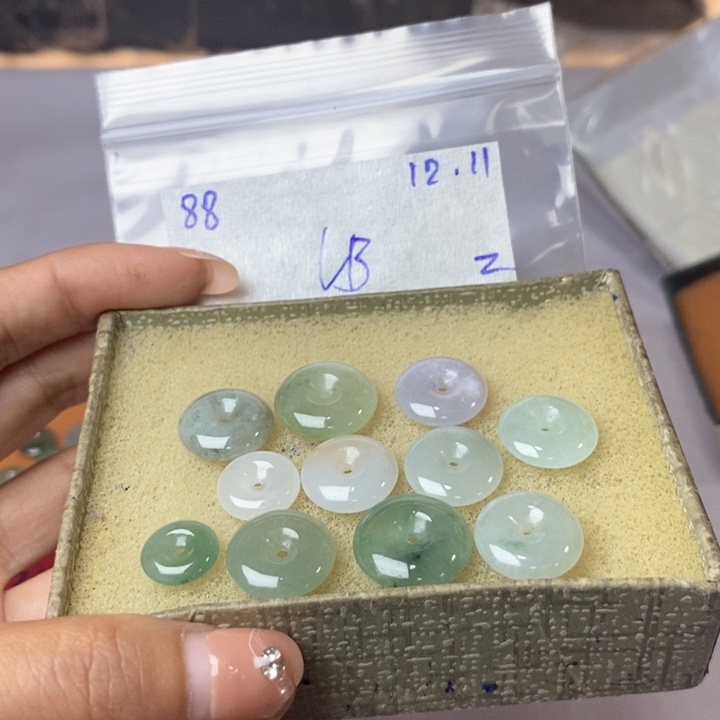 用***9定制翡翠未镶嵌不退