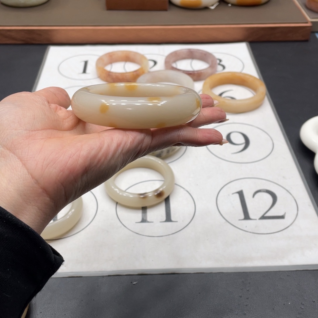 查罗石手镯未镶嵌幸*猫