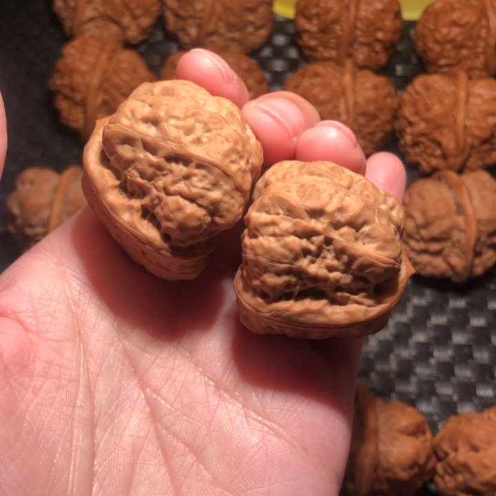 文玩核桃把件超小腰大腿37
