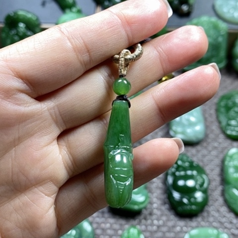 【闪购商品】颈饰未镶嵌和田玉