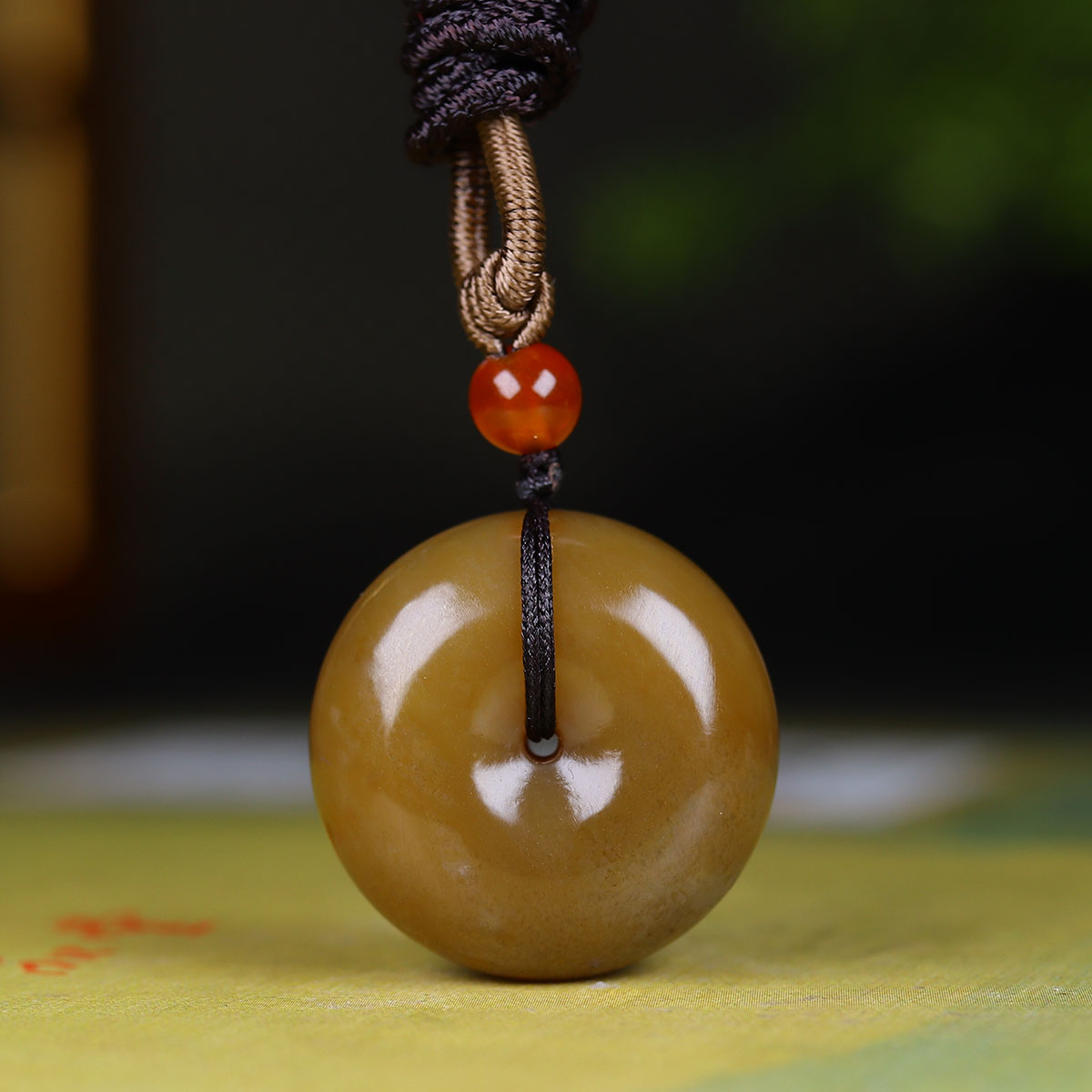 1209111和田玉糖玉平安扣挂件