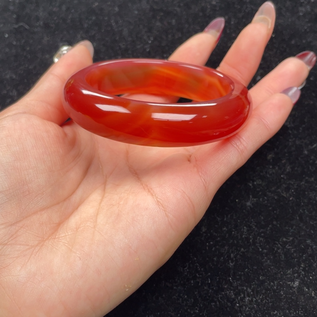 玛瑙/玉髓手镯未镶嵌