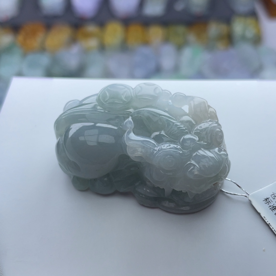 翡翠颈饰未镶嵌貔貅