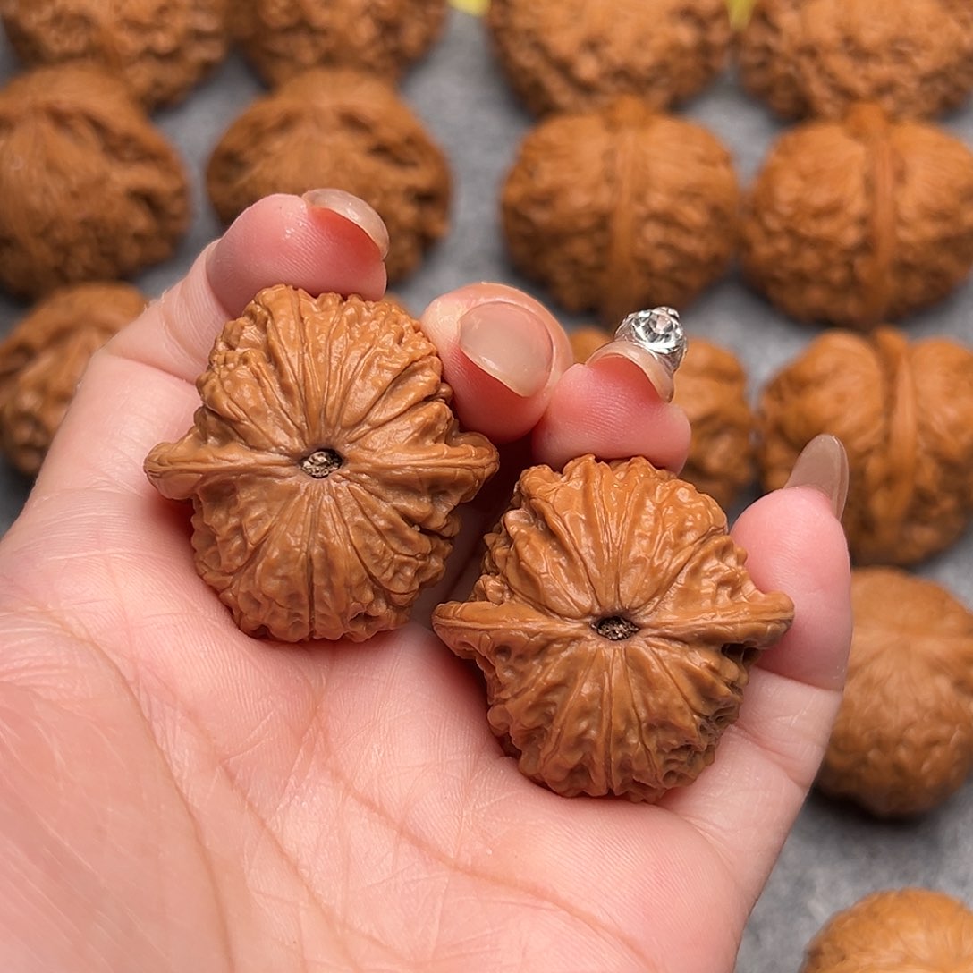 把件文玩核桃精品血麒麟35全品