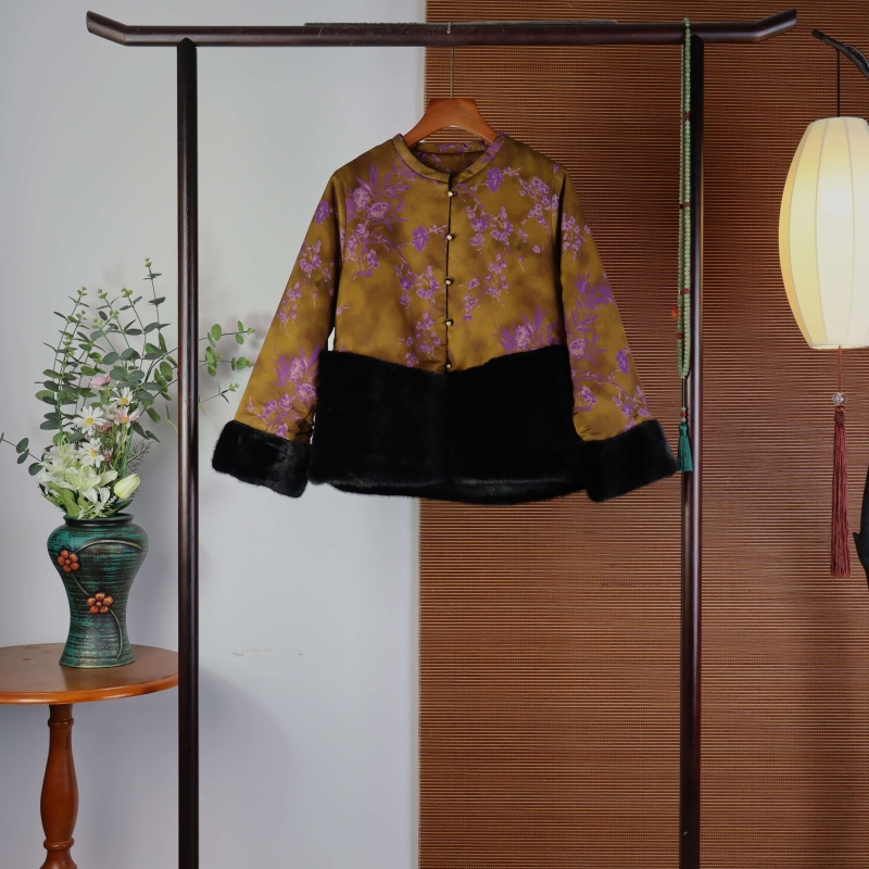 9492桔怡秋冬款上衣女秋冬季香云纱兔毛外套长袖洋气女装立领