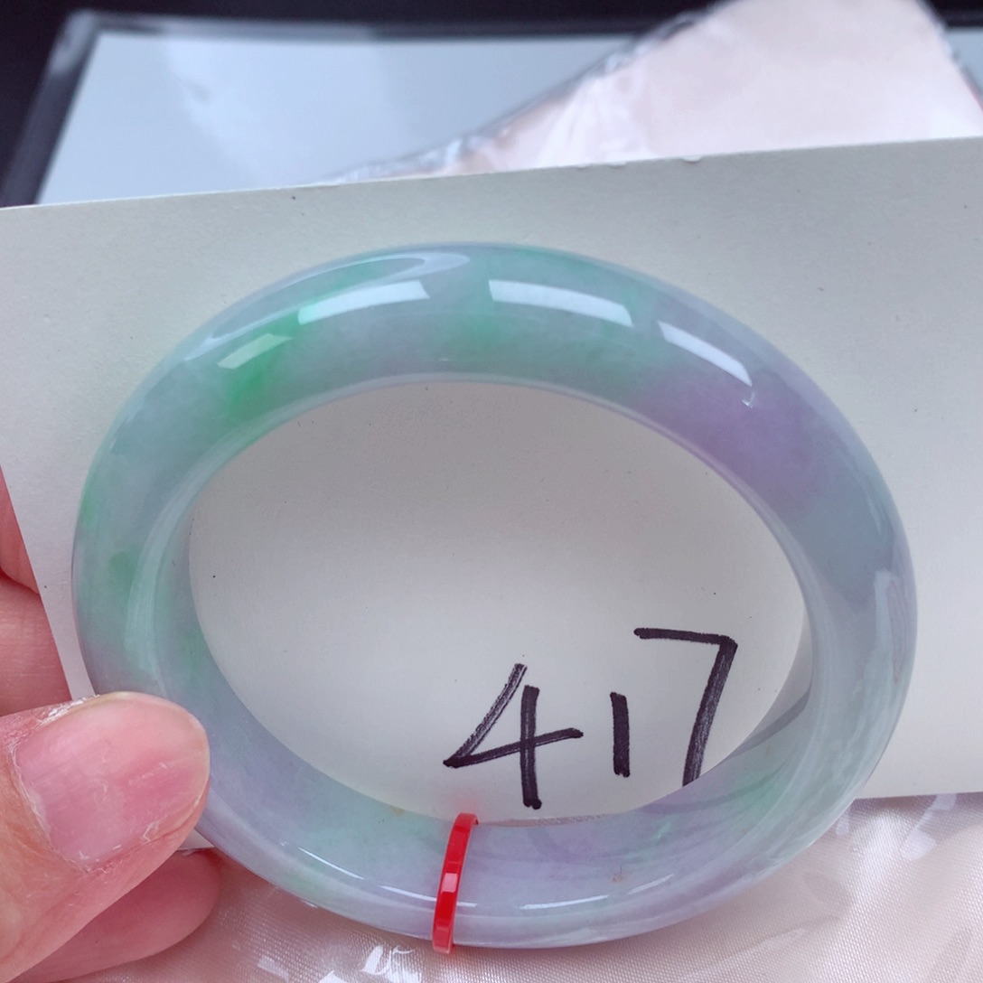 翡翠手镯未镶嵌翡翠