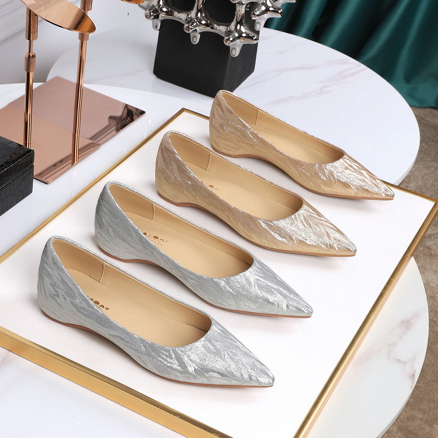 银色春秋套脚尖头浅口平底内增高女小单鞋春季低跟跟鞋光板女鞋