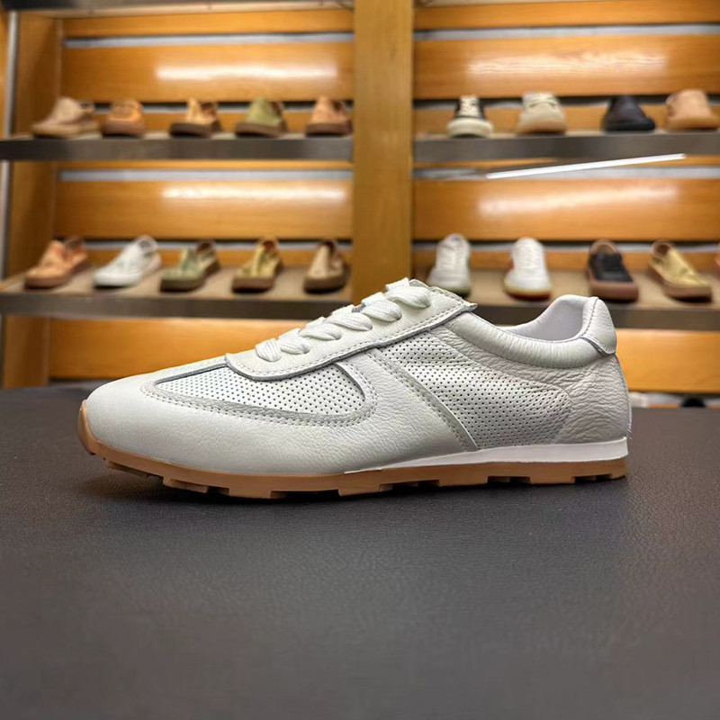 夏季2025新款德训鞋男真皮镂空小白鞋平底休闲鞋软牛皮冲孔阿甘鞋
