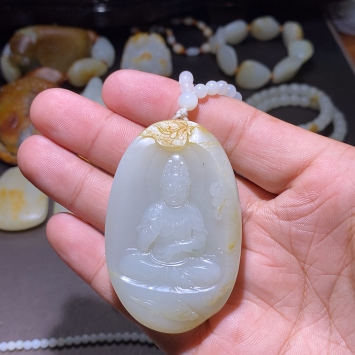 和田玉未镶嵌颈饰