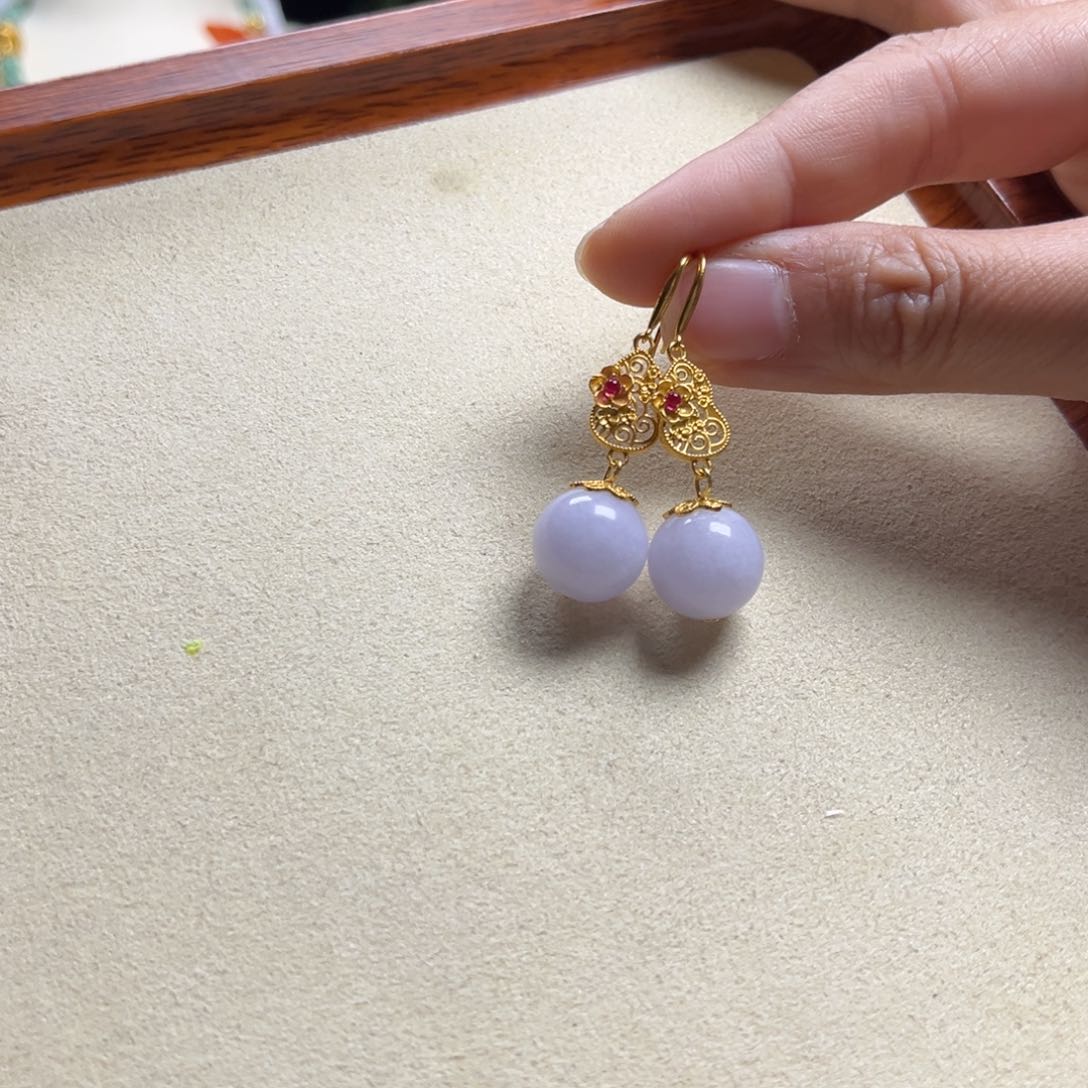 翡翠颈饰未镶嵌紫翡