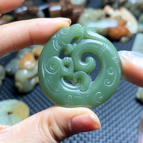 白玉菩提吊坠摆件