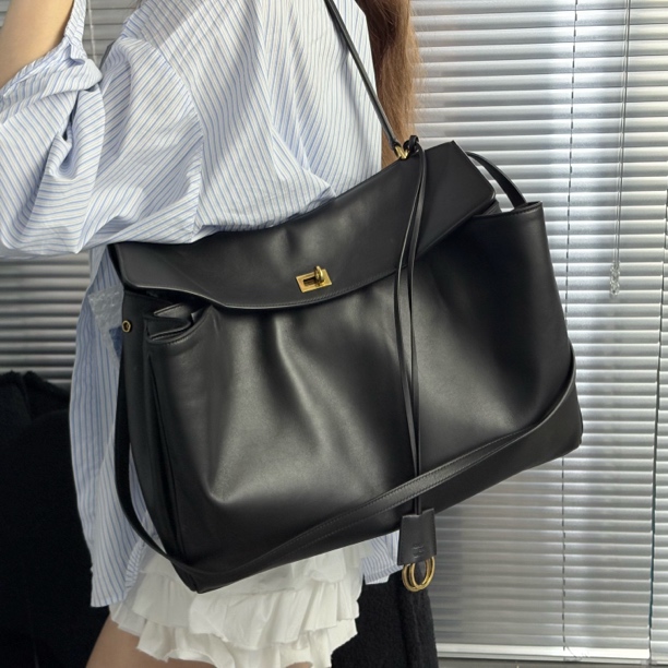 95新 Balenciaga/巴黎世家 黑金大号rodeo单肩斜挎包ww