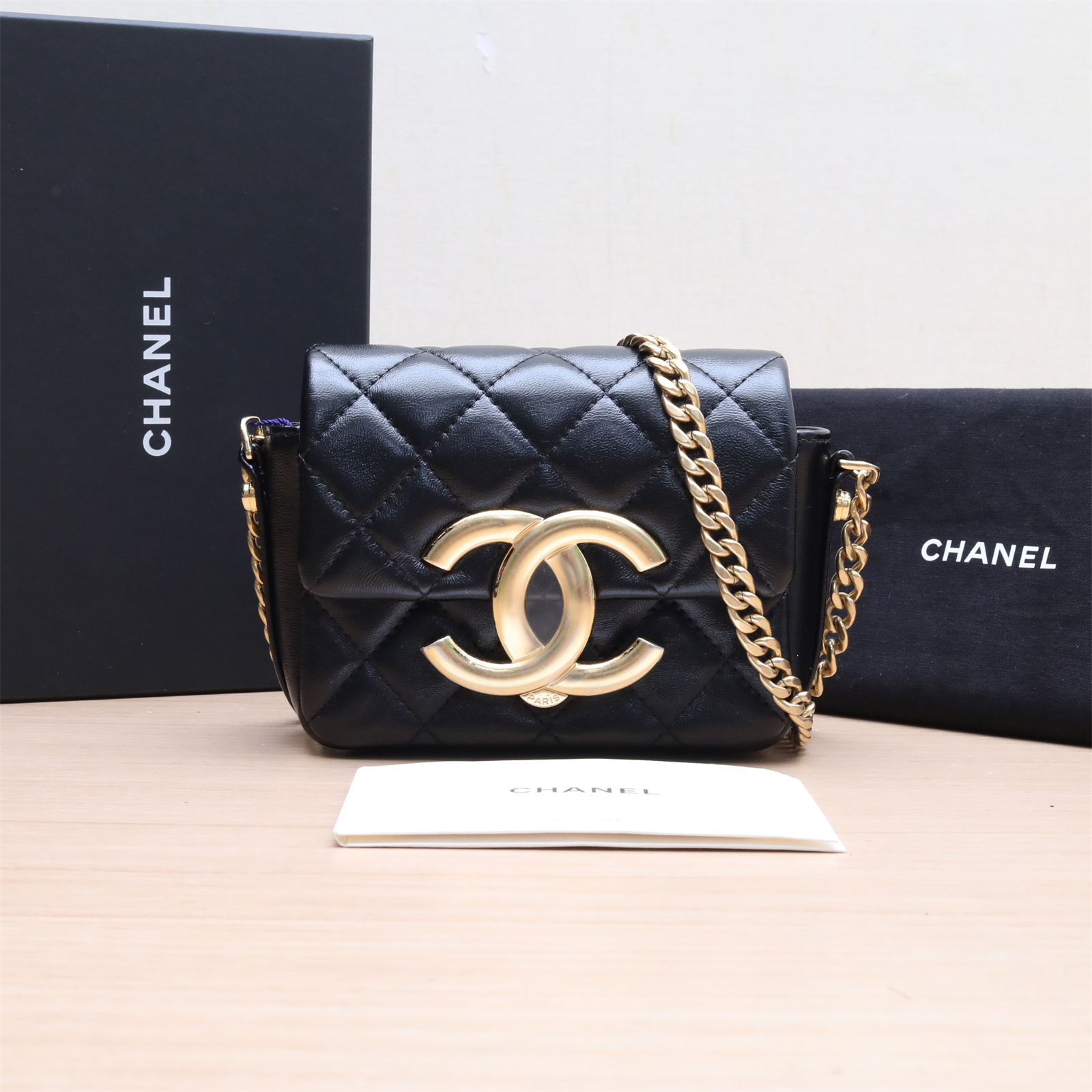 95新 Chanel/香奈儿 活动双双 23P 横版手机包 mini 黑色 镭射标