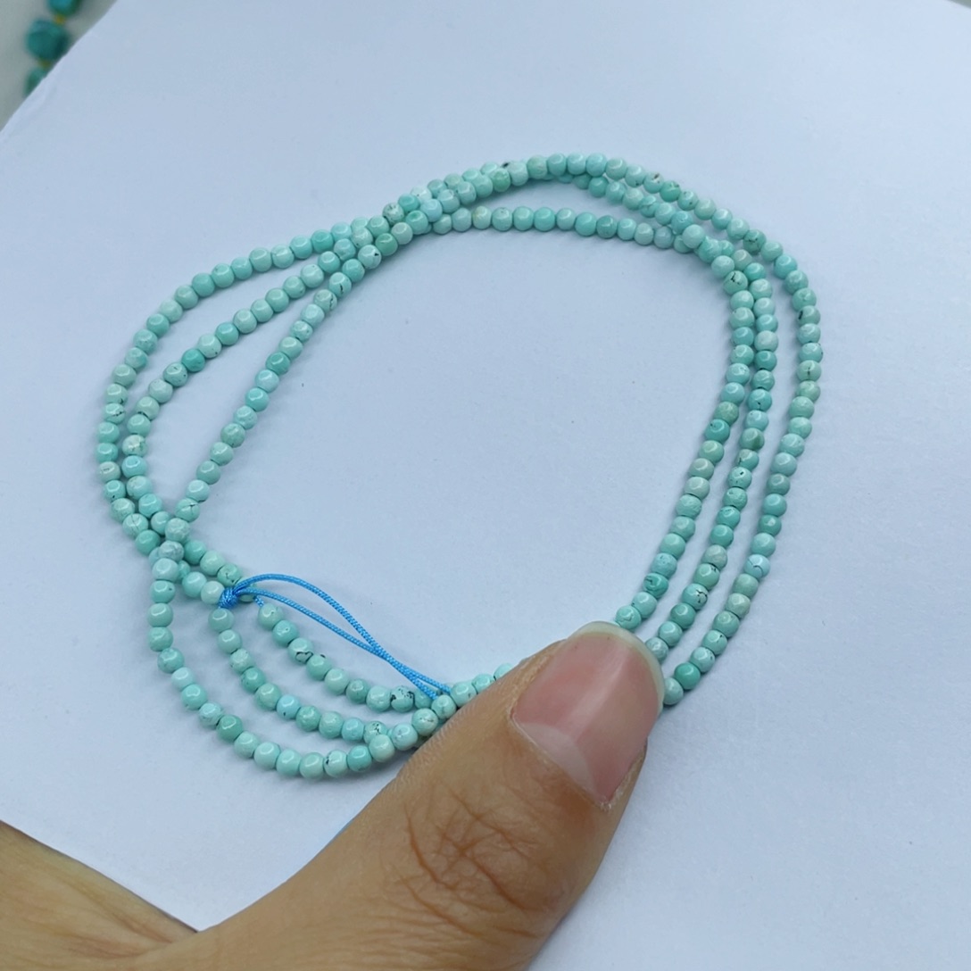 绿松石颈饰未镶嵌