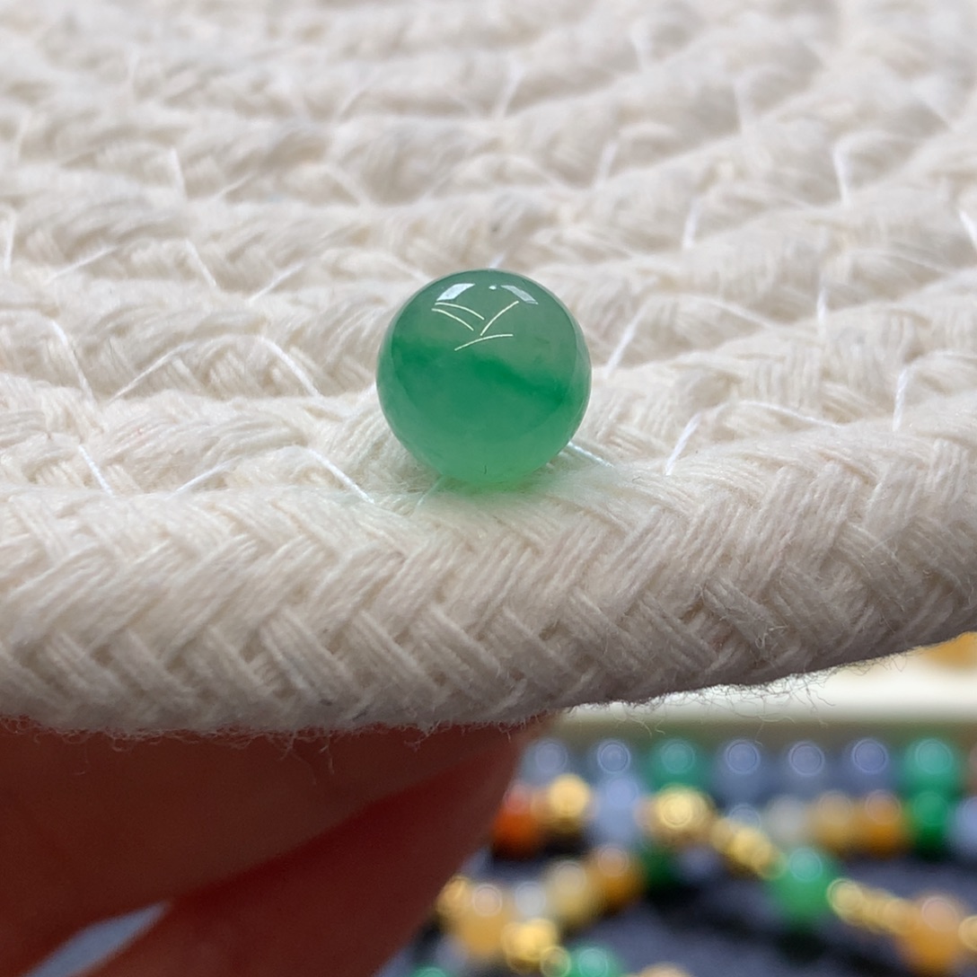 定制翡翠未镶嵌 毛货抛光定制 飘阳绿 半山水意境 卡8.7