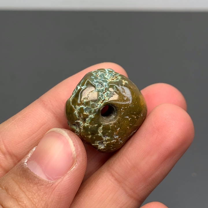 绿松石颈饰未镶嵌