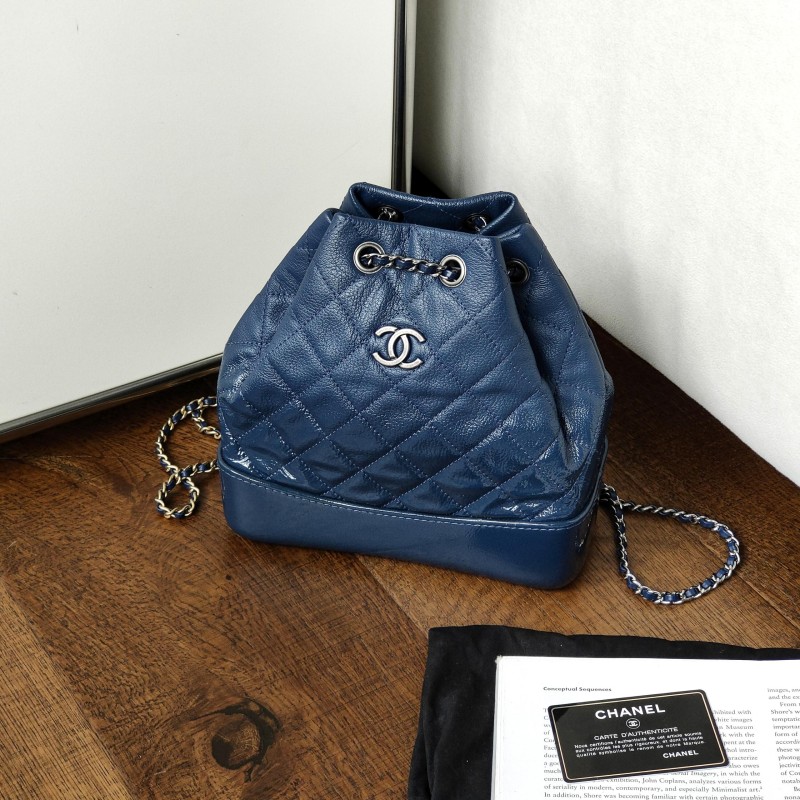 95新 Chanel/香奈儿 【24期免息】山羊皮漆皮流浪小号双肩包 51897