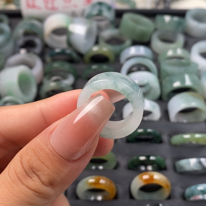 未镶嵌戒指翡翠翡翠