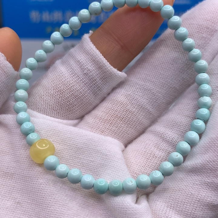 绿松石配饰未镶嵌