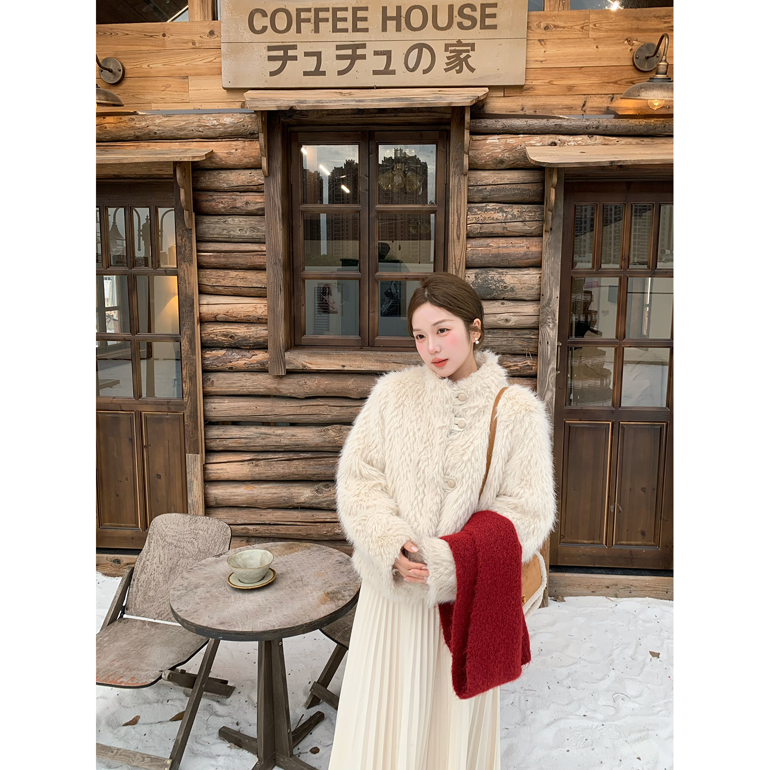 陳文文xenl【漫雪冬日】冬保暖仿狐狸毛显瘦毛绒夹棉外套4PC8922