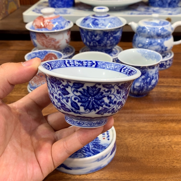 晓月柴窑 缠枝压手杯