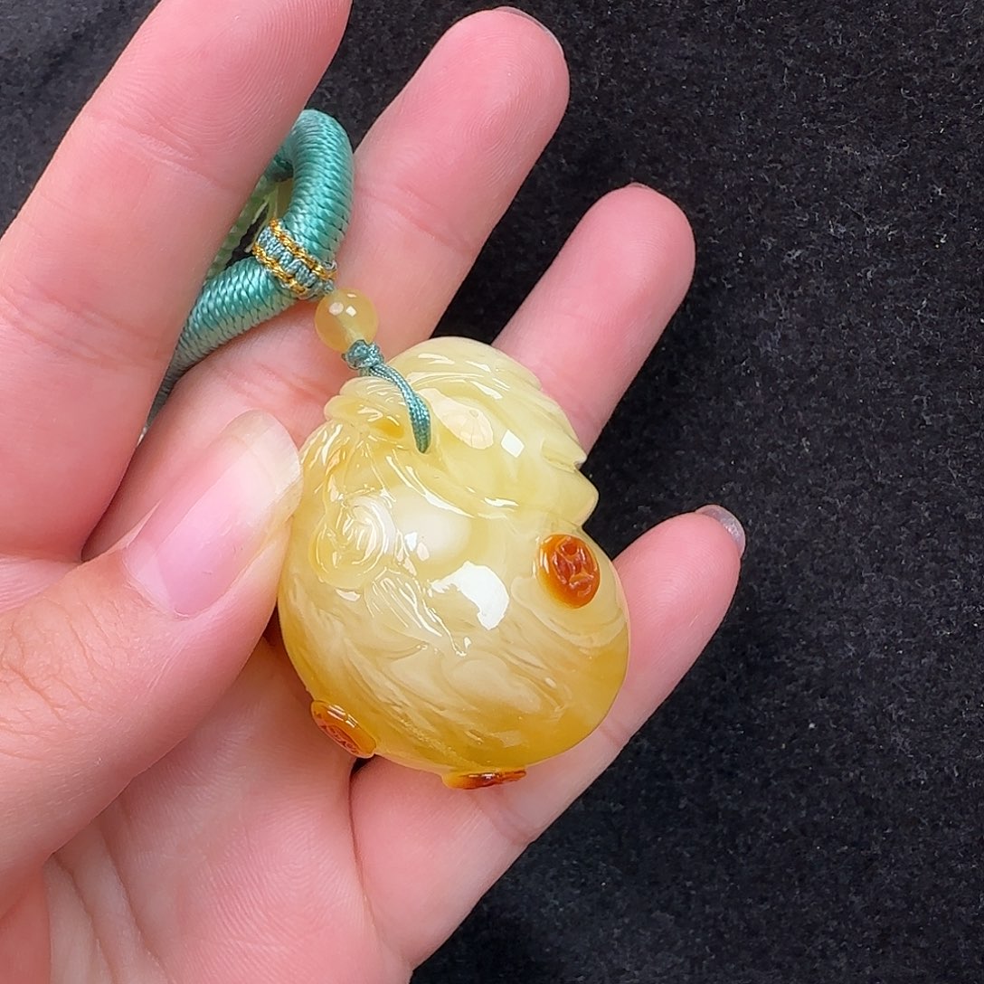 蜜蜡未镶嵌珠宝奇石