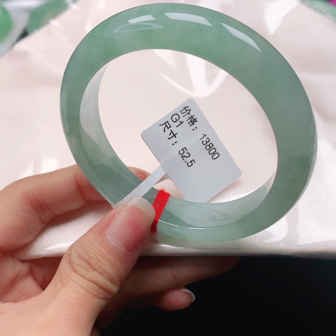 翡翠手镯未镶嵌天然翡翠手镯52.5