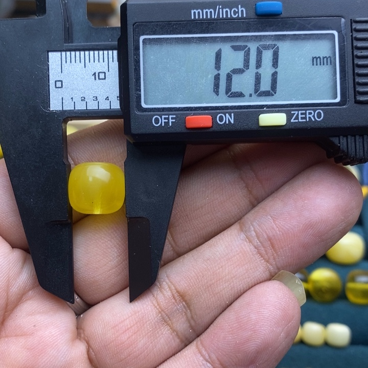 未镶嵌琥珀裸石5号12*11微瑕