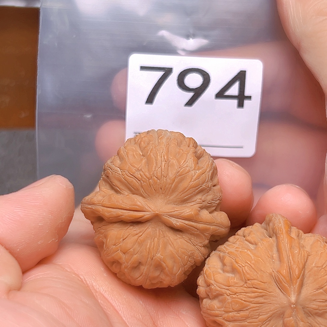 文玩核桃吊坠40➕元宝