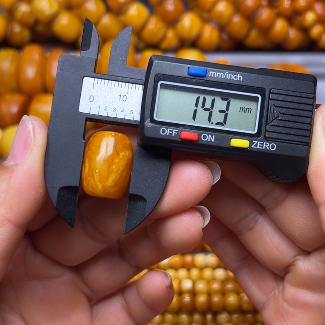 琥珀未镶嵌吊坠(不含链)