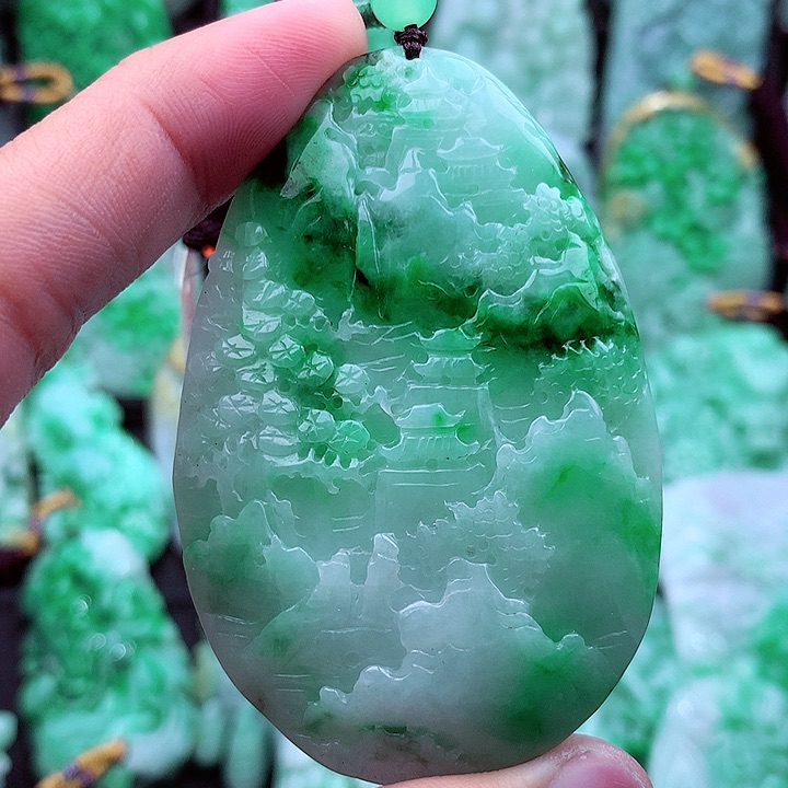 翡翠吊坠(不含链)未镶嵌