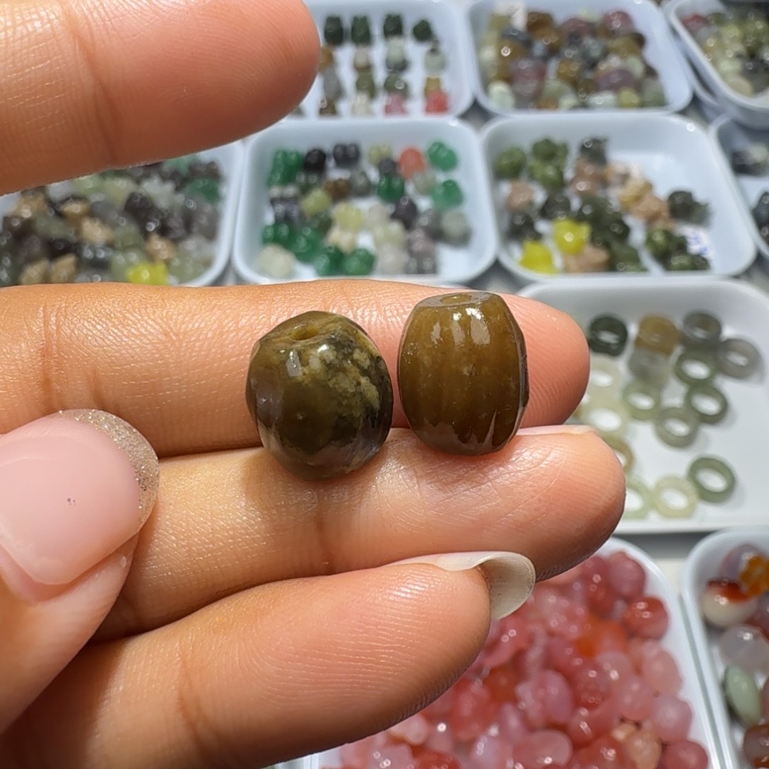 和田玉未镶嵌珠宝奇石