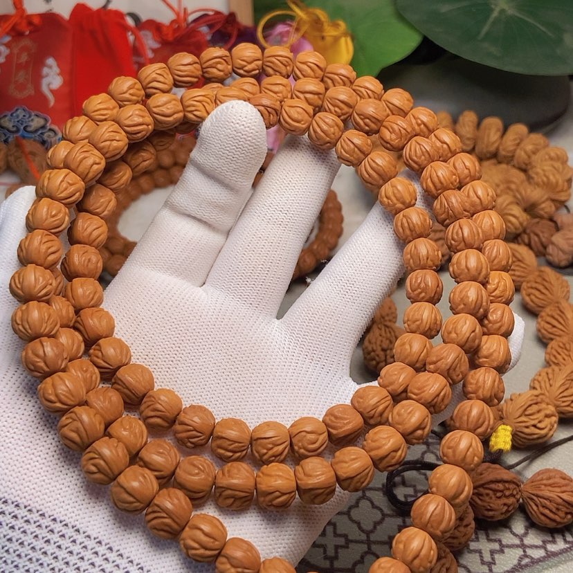 【闪购商品】桃核手串龙纹108脖挂