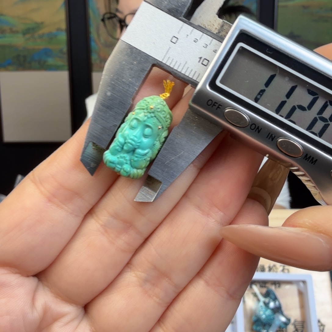 绿松石未镶嵌珠宝奇石