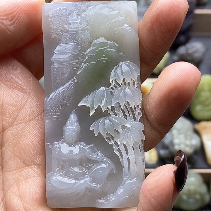 颈饰未镶嵌和田玉（糖玉）