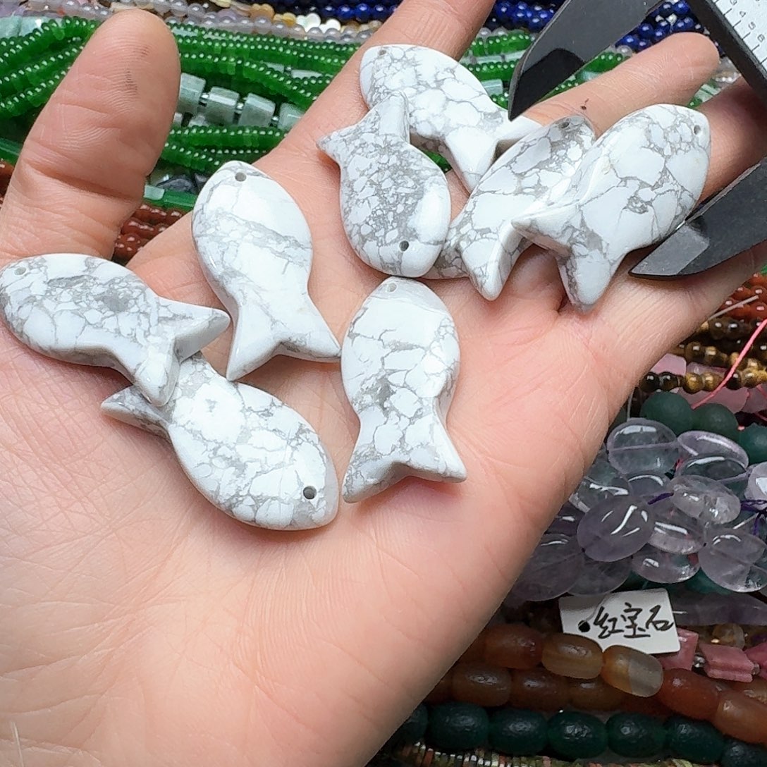 玛瑙/玉髓合金珠宝半成品一条20x30m进口白松吊坠