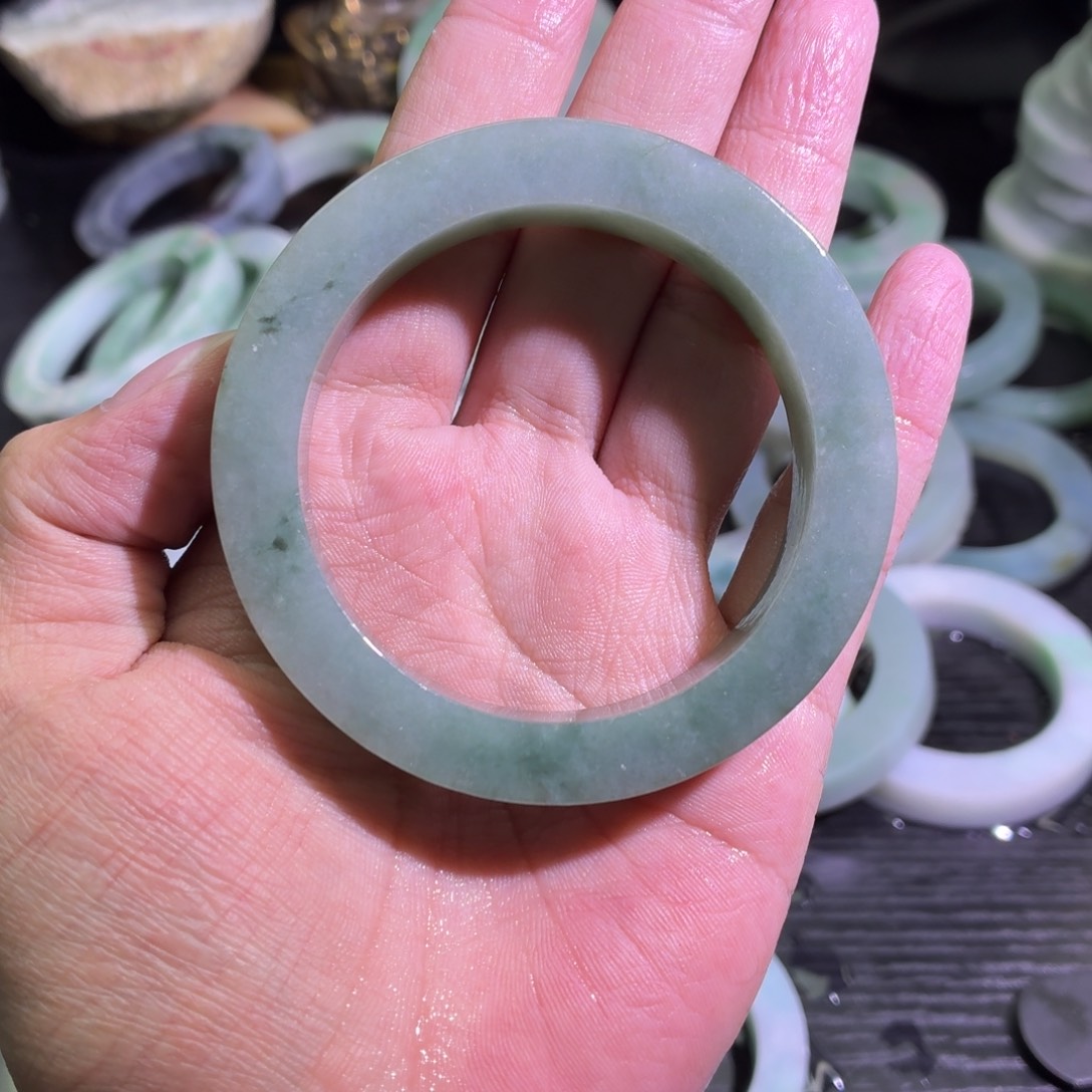 定制翡翠未镶嵌天然翡翠A货毛胚手镯定制