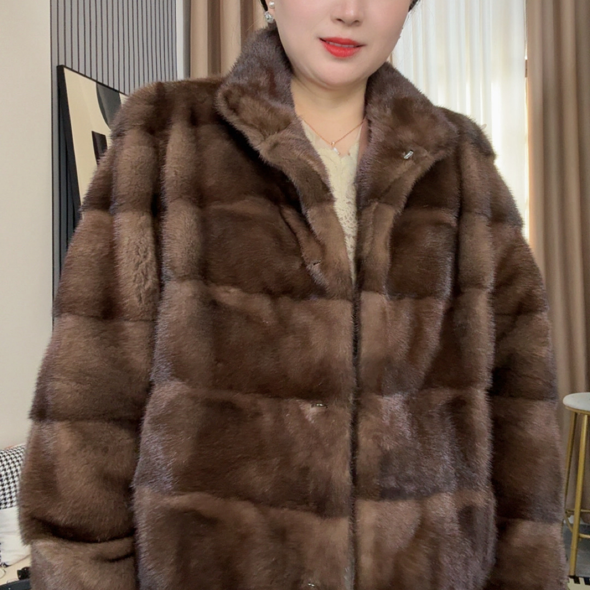 进口天鹅绒水貂时尚保暖外套气质百搭休闲女士咖啡横排立领短款