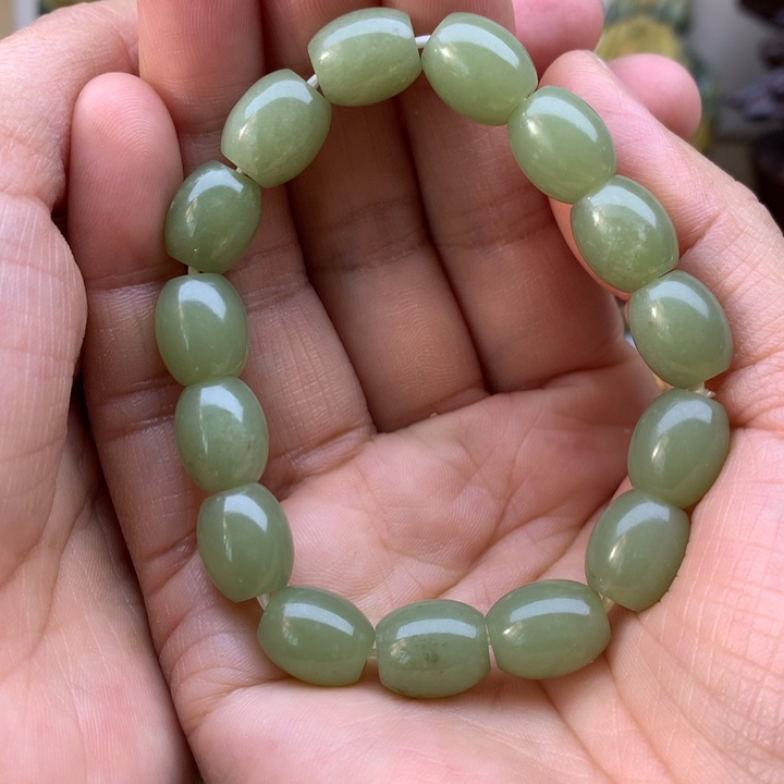 【闪购商品】透闪石质玉手串未镶嵌