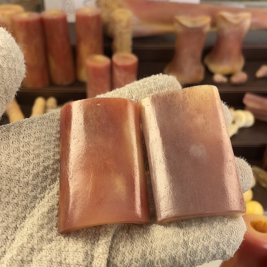 用***6驼骨手串/手链牌子两个