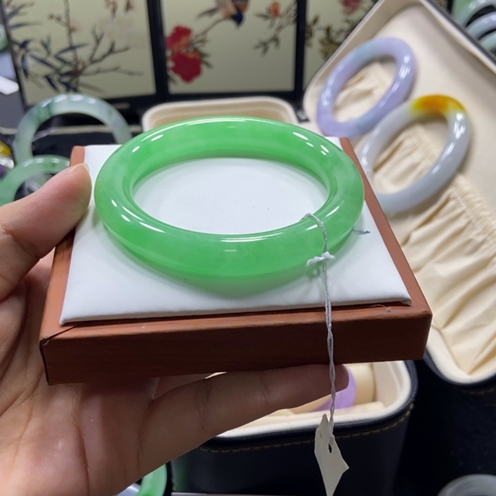 山***a非金属57/57手镯圈口