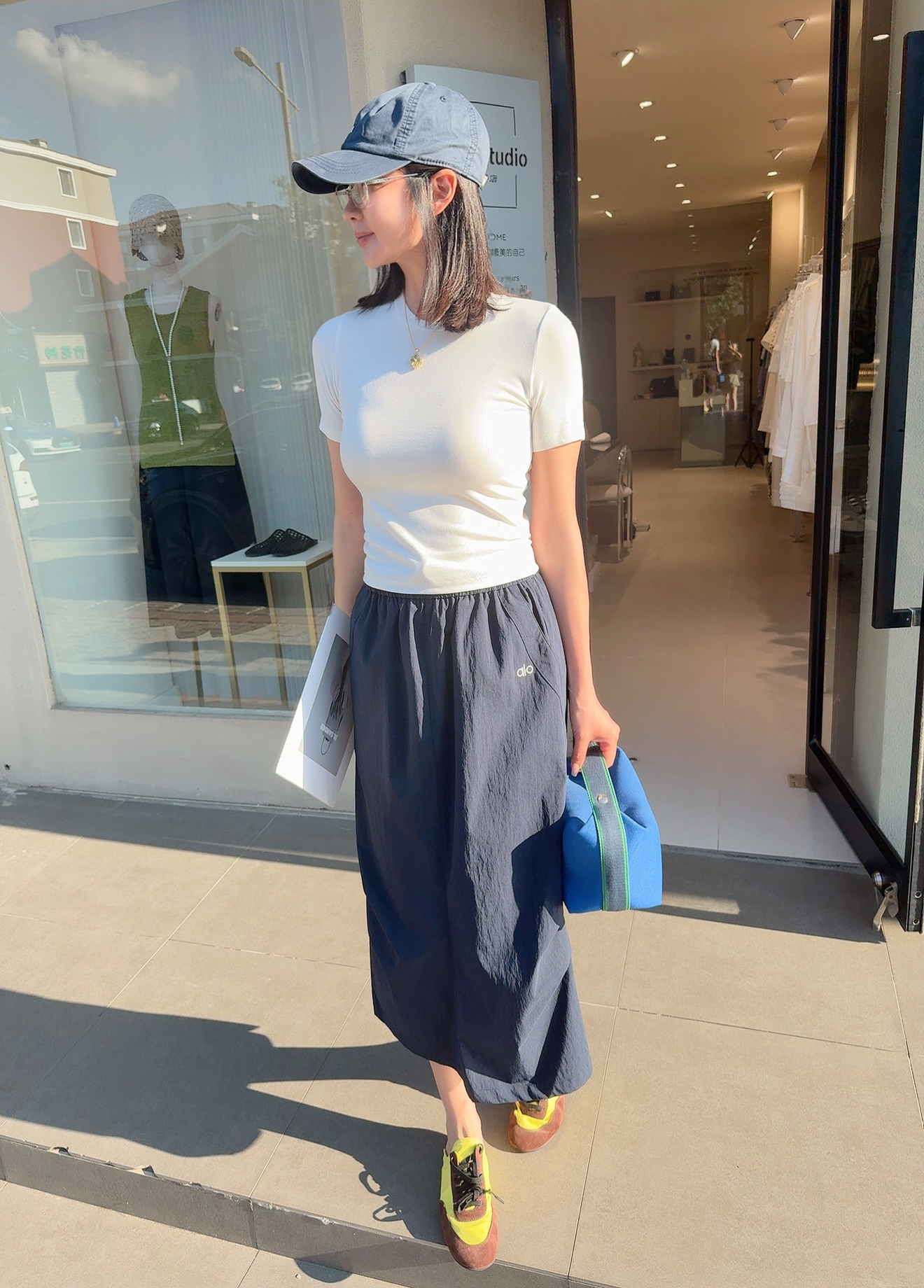 女士显瘦中长款宽松工装运动直筒半身裙春夏新款