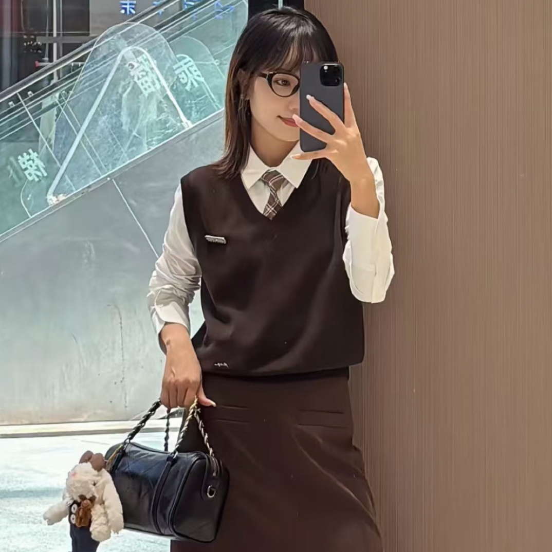 易缔媤针织背心D70009WP035