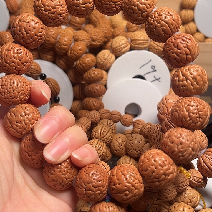 桃核吊坠桃核手持苹果园21➕