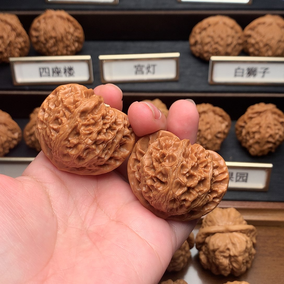 文玩核桃吊坠267号宫灯43